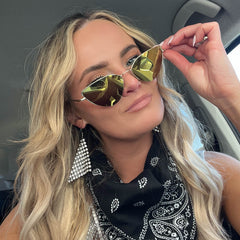 customer content- shannon___leigh wearing fairfax in gold with gold mirror sunglasses 